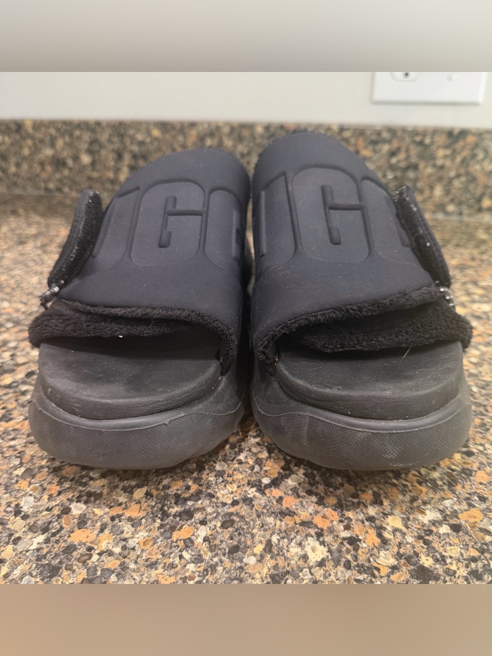 Ugg LA cloud ladies 9 Black Logo Slide Sandals